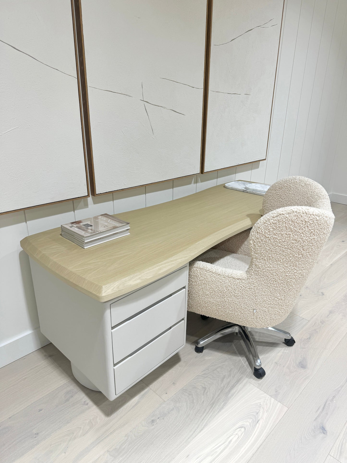 Sally Desk